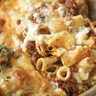 Penne Bolognese Cheese Baked